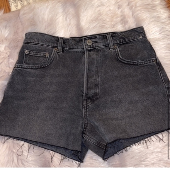 Reformation - Picture 4 of 7